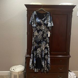 Women’s Navy floral print high low dress 6P